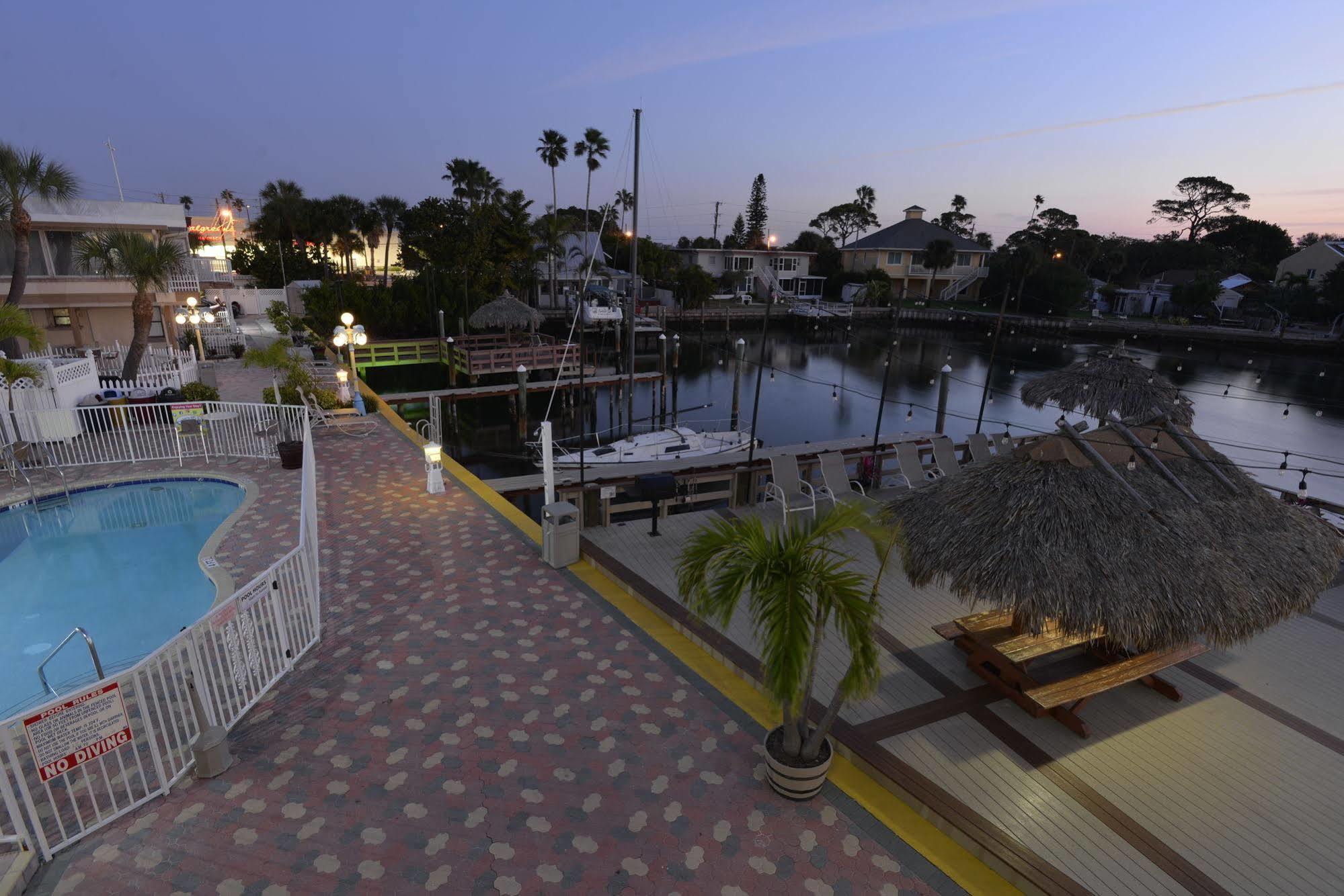 Bay Palms Waterfront Resort - Hotel And Marina St. Pete Beach Exteriér fotografie